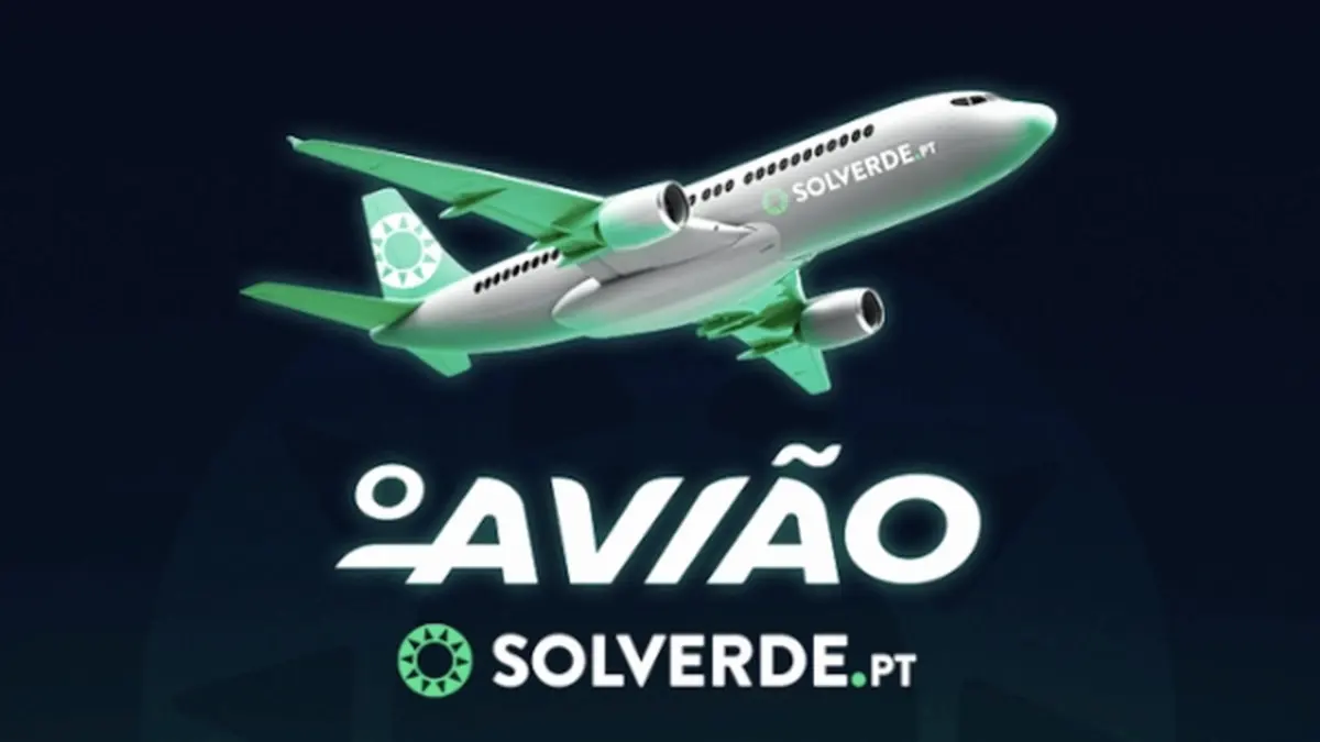 Ang interface ng O Aviao crash game na nagpapakita ng eroplano sa flight path